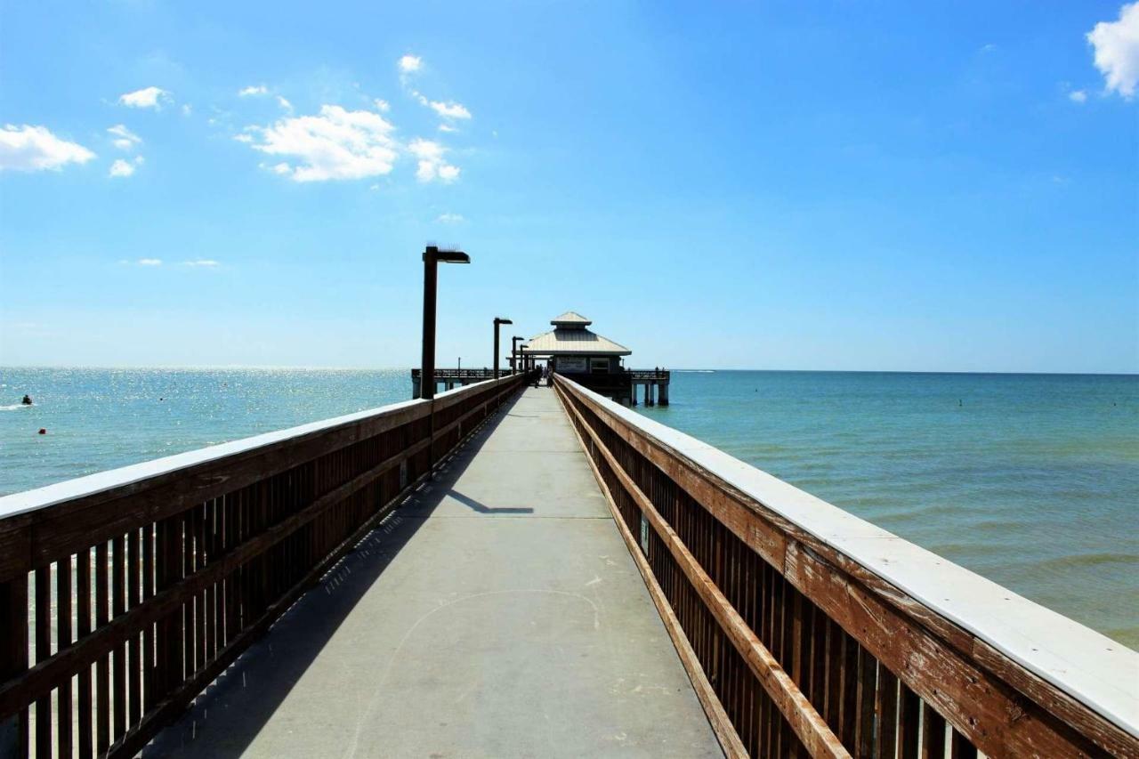 Estero Island Apartment With Boat Dock Fort Myers Beach Exterior photo