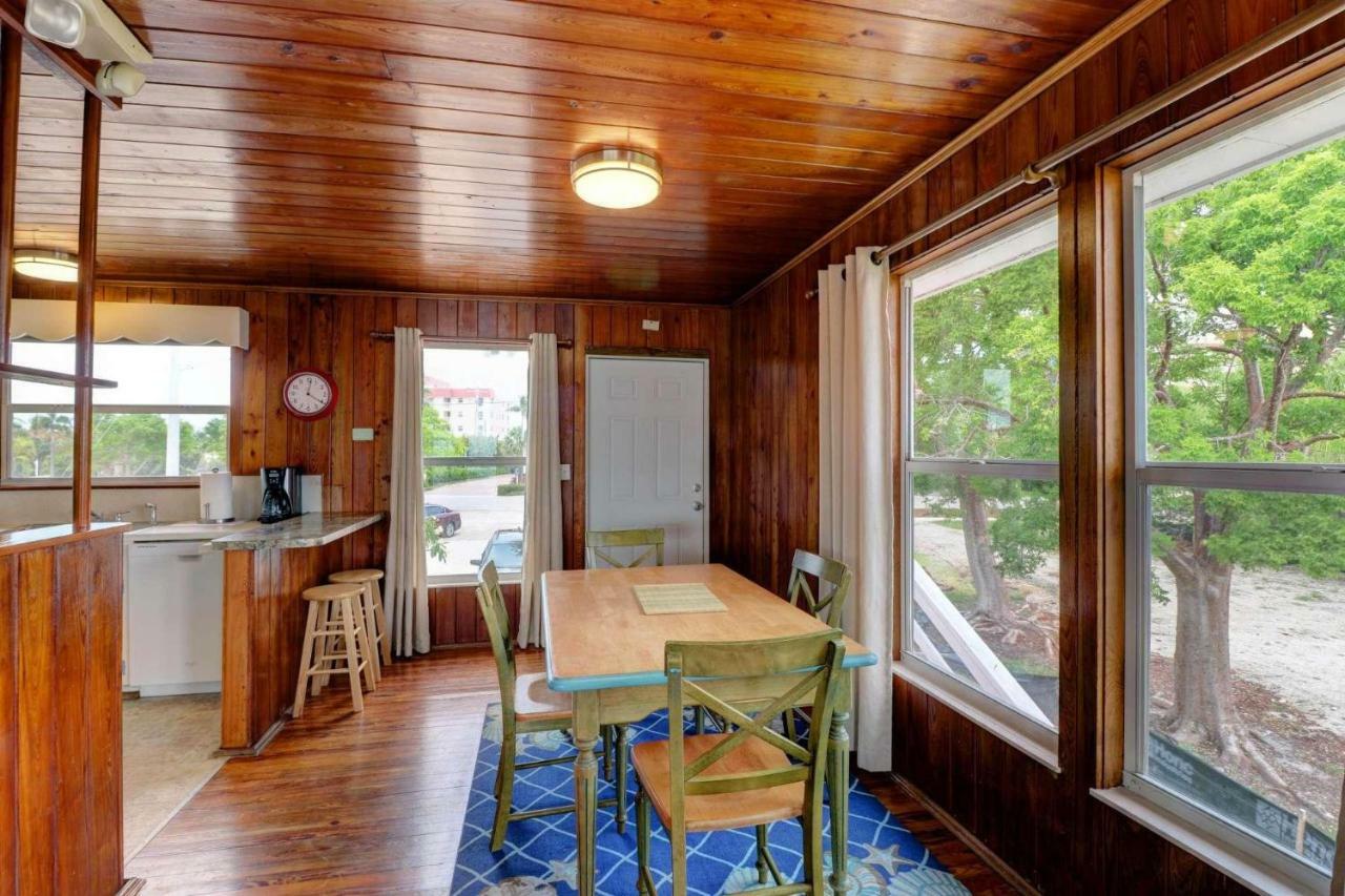 Estero Island Apartment With Boat Dock Fort Myers Beach Exterior photo
